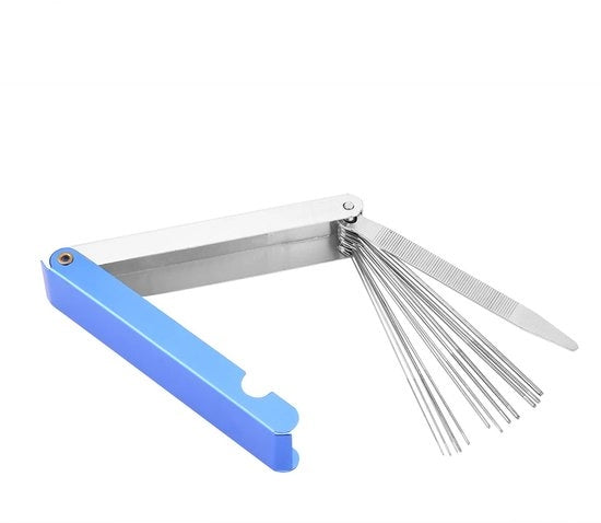Set di pulizia per motocicli/ATV 13 pezzi - aghi per pulizia - corrosione resistente - duraturo - inclusa scatola di trasporto - set di pulizia