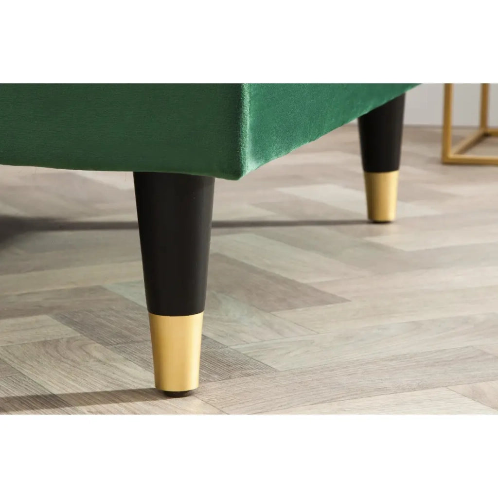 Divano ad angolo KOLIRI verde smeraldo – 4 posti – Angolo destro – Divano di design in velluto e legno massiccio