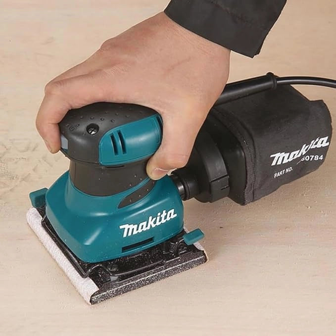 LEVIGATRICE ORBITALE MAKITA - BO4556