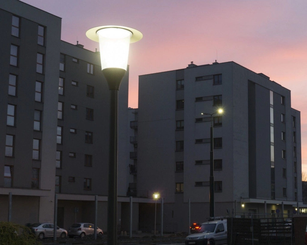 Testa lampione 1 luce SU-MA Metis E27 grigio scuro IP65