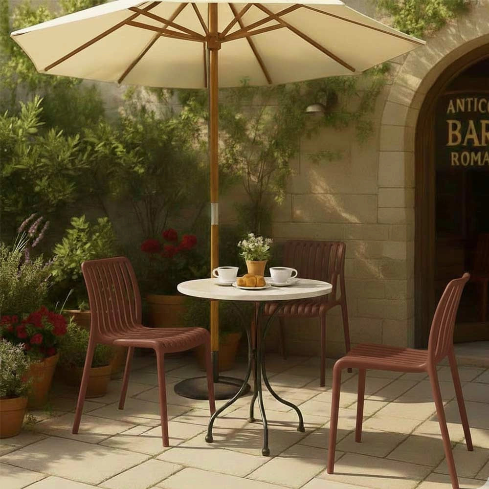 Sedia da esterno Iside in plastica resistente, modello comfort premium marrone
