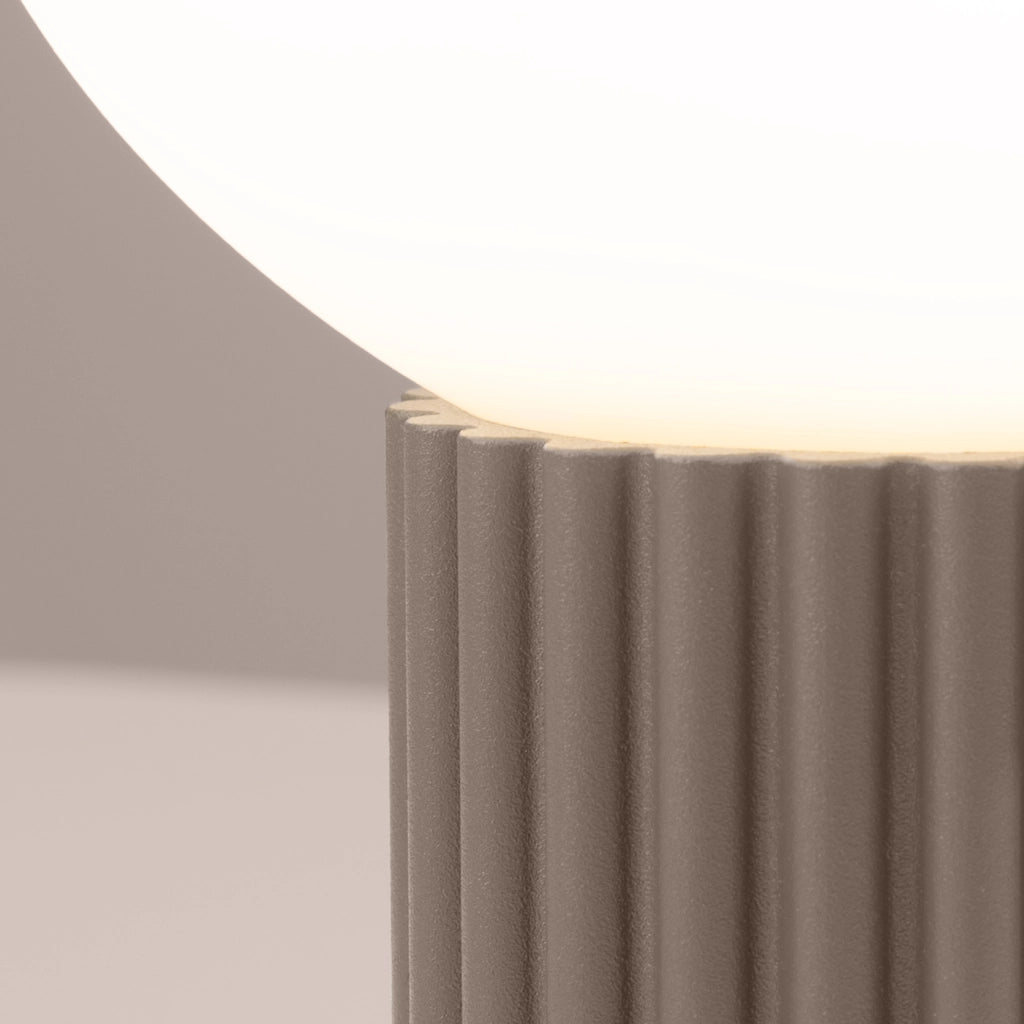 Lampada da tavolo HALO taupe