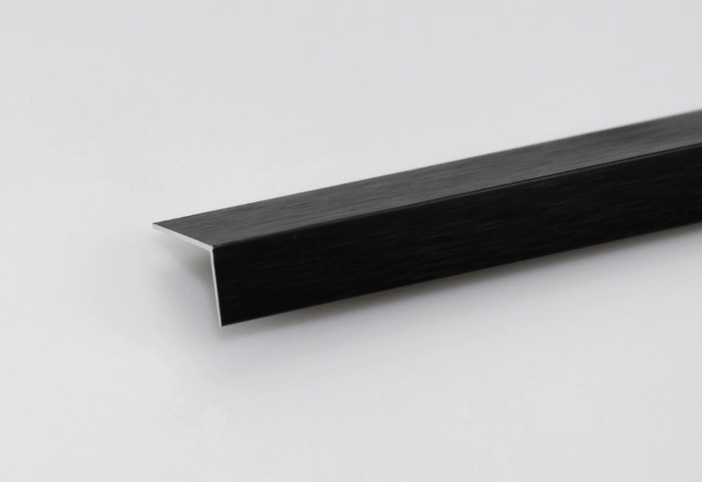 Profilo Angolare Da 1 Metroall.Nero Spazz. 20X20X1 - Arcansas