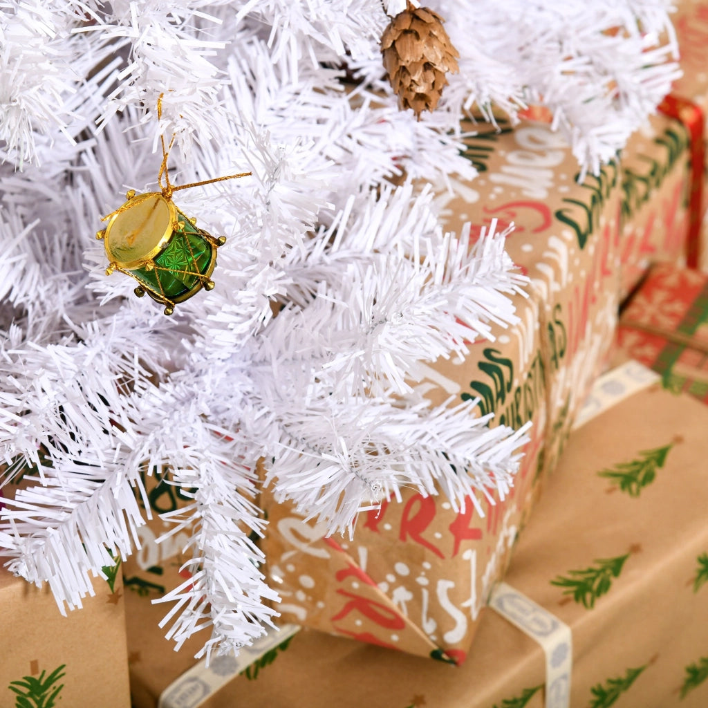 Albero di Natale Artificiale 150 cm 680 Rami Addobbato Bianco