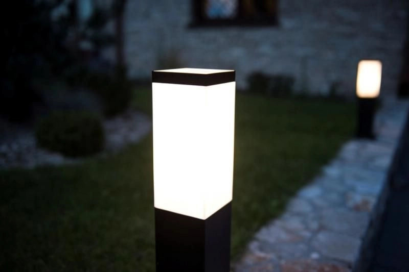 Paletto lampada da giardino quadrato 65cm E27 nero IP44
