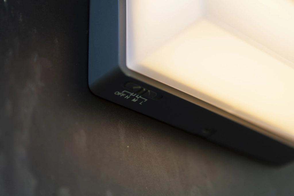Applique esterno 9W LED 3000K 650lm ibrido Lutec Zelna