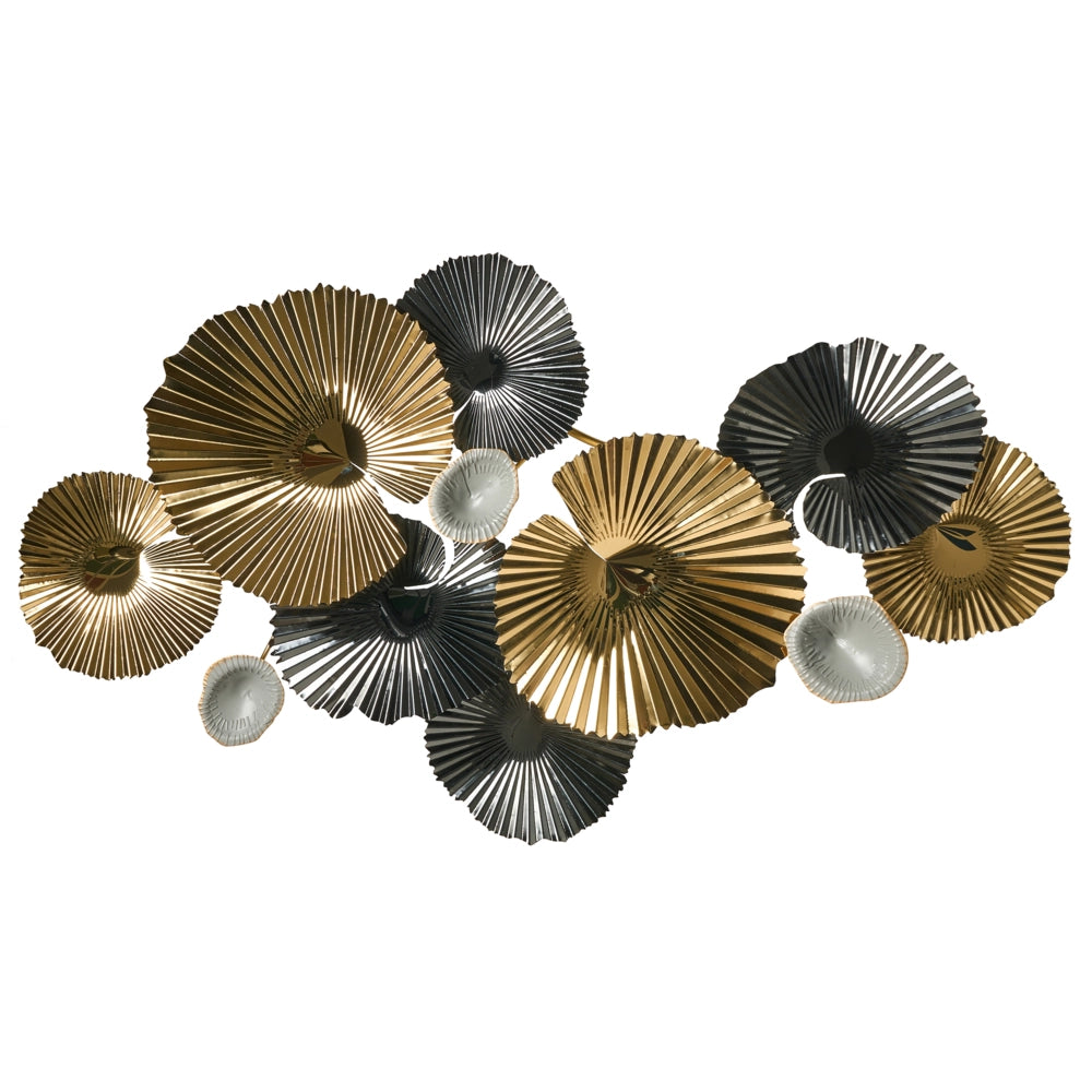 Decorazione da parete glamour multicolore in metallo, elemento decorativo moderno con effetto 3D da appendere.