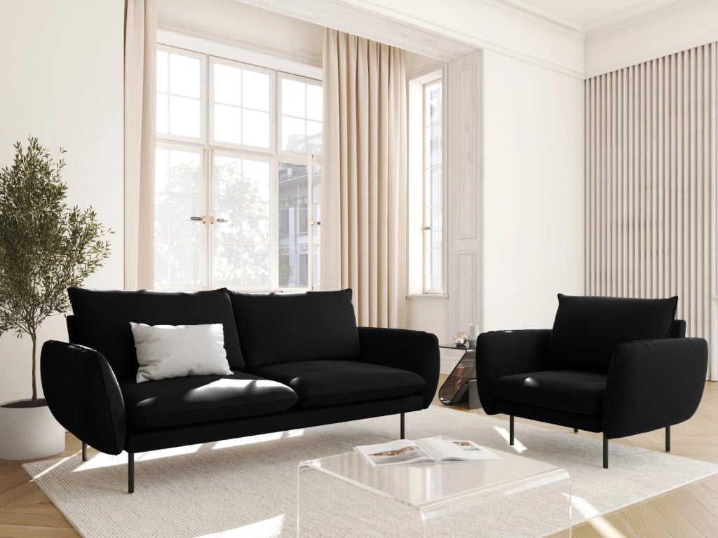 Cosmopolitan Design - Poltrona "Vienna" in velluto nero 