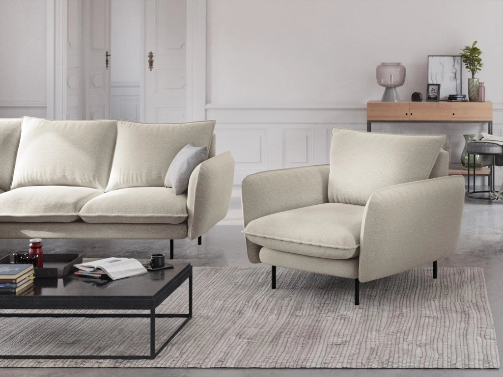 Cosmopolitan Design - Poltrona "Vienna" in tessuto strutturato beige chiaro 