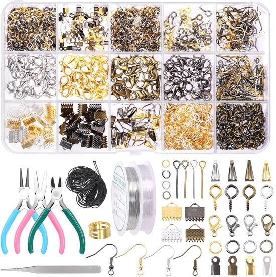 Set per la creazione di accessori con diverse attrezzature e materiali