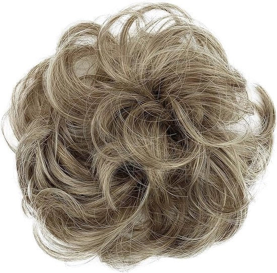 Capigliera voluminosa con chignon e pieghe ondulate per capelli bruni o biondi, modello G22A