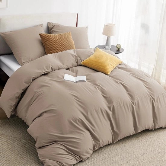 Set da letto con colori a terra rustici per ogni stile d'arredamento