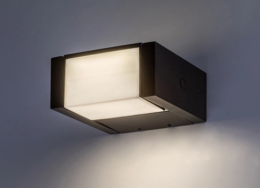 Applique esterna moderna nera 13cm orientabile LED10W IP54