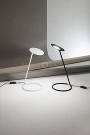 Lampade da tavolo in metallo nero opaco Kobra LED 5W 3000K CRI?80 220-240V 50/60Hz regolabile a 90° 425Lm Interruttore on/off sul cavo