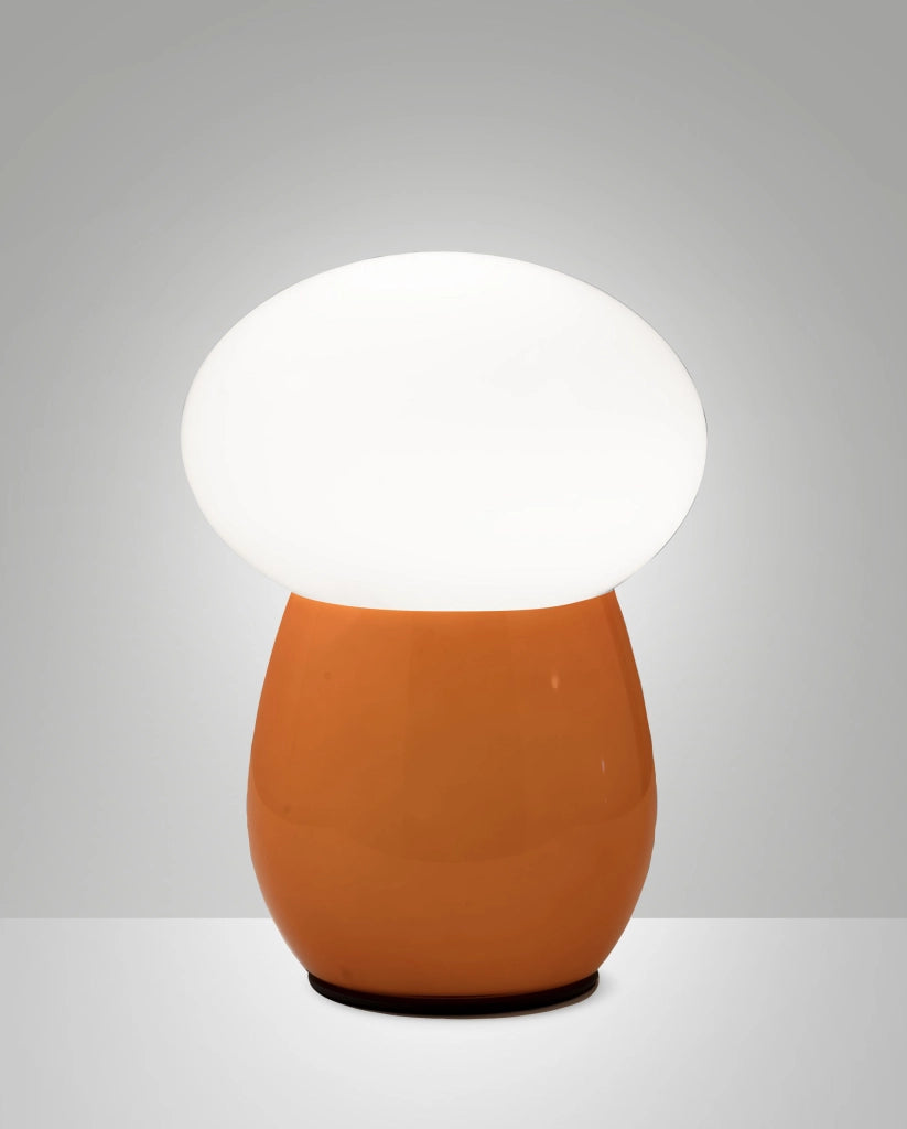 Lampada da tavolo Freddy in vetro soffiato Ambra, attacco E27 40W, interruttore integrato, design elegante e moderno - Freddy Collection
