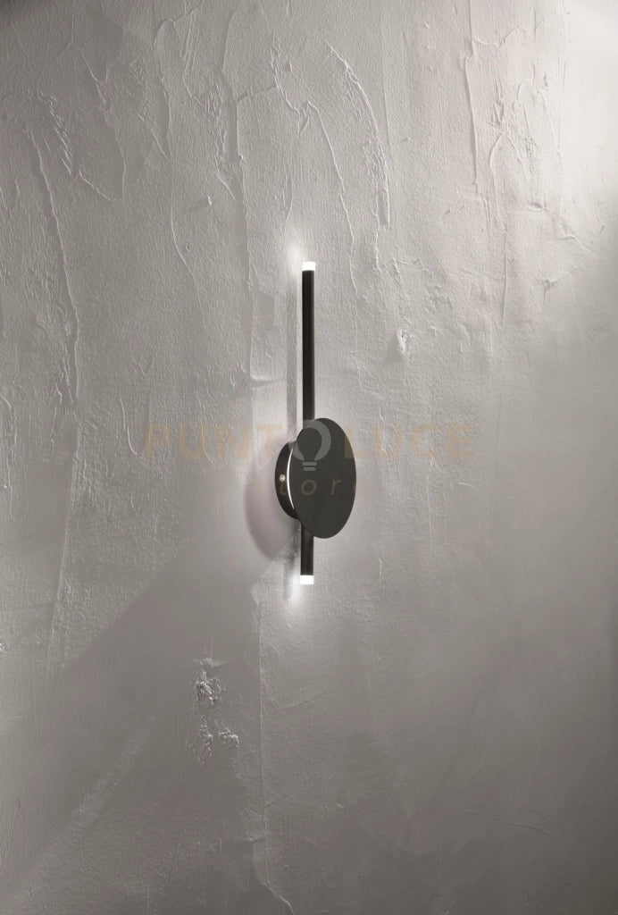 APPLIQUE JAMES A LED NERO 3000k 560w 16w DIMMERABILE D.15CM H. 40CM
