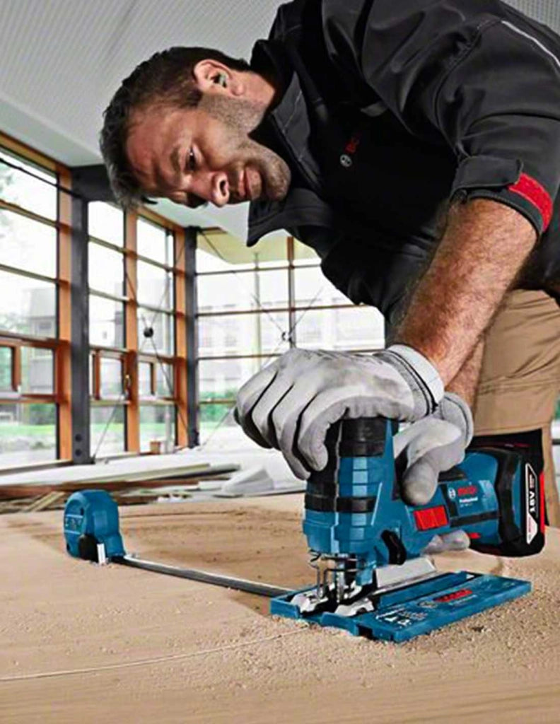 BOSCH Kit 18V BK1001 (GST18V-LIS+GKS18V-LI+GBH18V-21+GWS18-125V-LI+GSR18V-55+GSA18V-LIC+GDX18V-180+GLI18V-300+GHO18V-LI+3x4,0Ah)