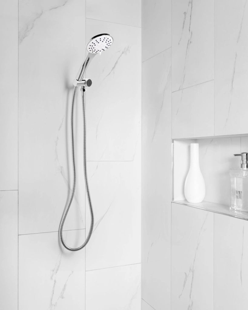 Set doccia classico moderno con tubo 4 modalità di getto Metallo argento
