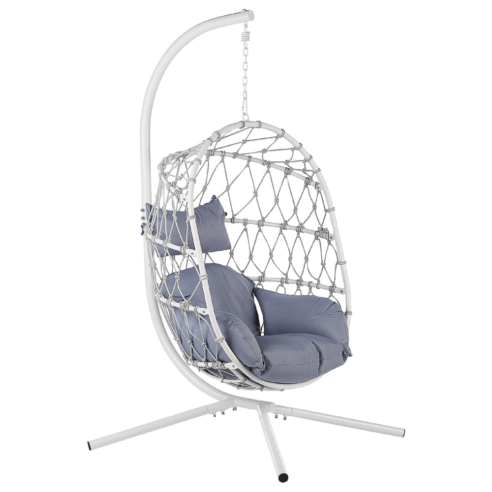 Sedia appesa bianca con supporto e morbido cuscino boho scandinavo