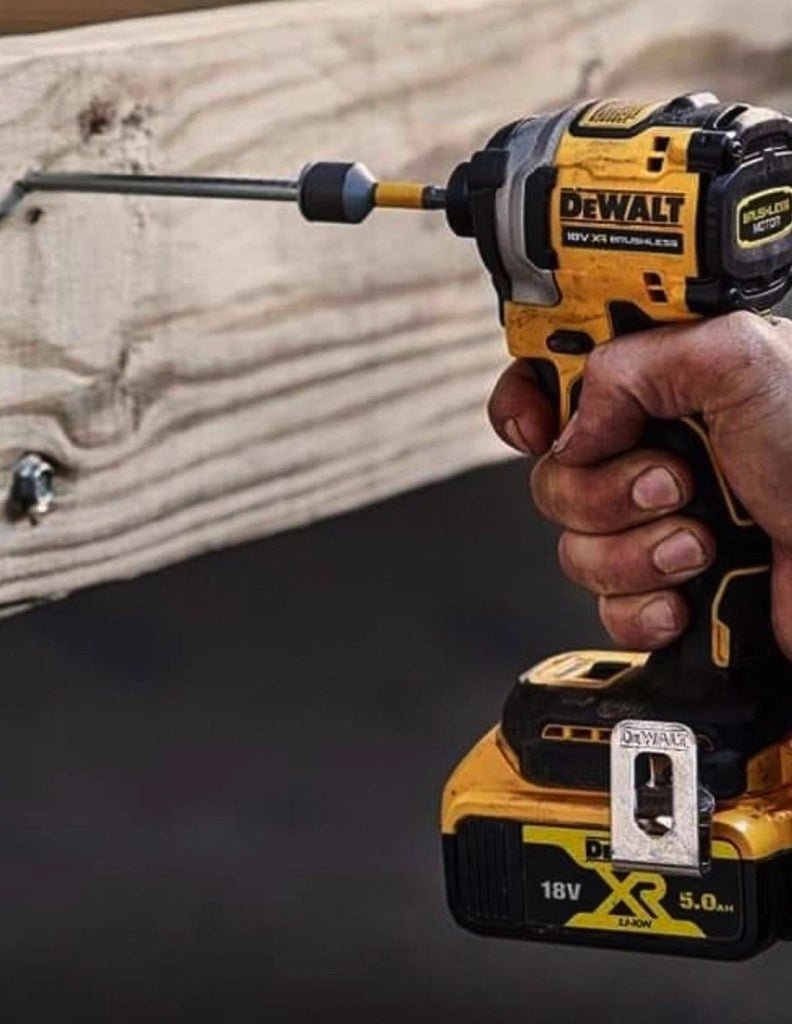 Avvitatore ad Impulsi DeWALT DCF850N (Solo corpo)