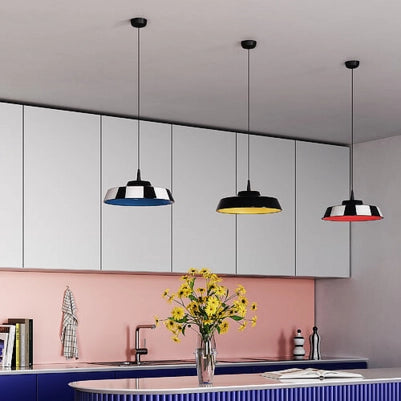 Circus Lampada a Sospensione Verde in Ceramica Artigianale Made in Italy LED 8W 2700K Diametro 24 cm Altezza 300 cm Design Rigato Bicolore
