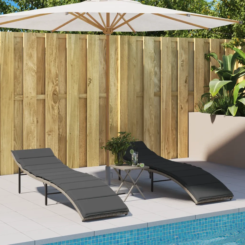 Lettini Prendisole 2 pz | Sdraio da giardino | Lettino da sole con Tavolino Grigio Chiaro in Polyrattan