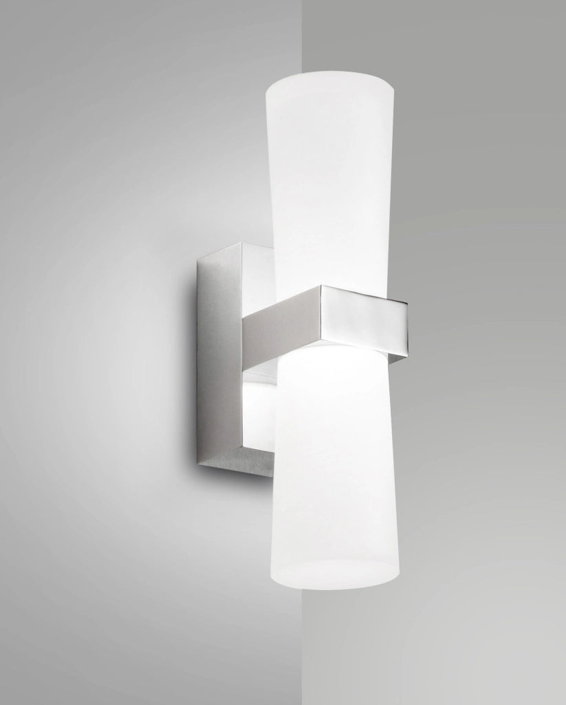 Iglesias Lampada da parete a LED integrato 8W 720lm 3000K Warm White Cromo IP44 - Design moderno in metallo e metacrilato Classe II 230V
