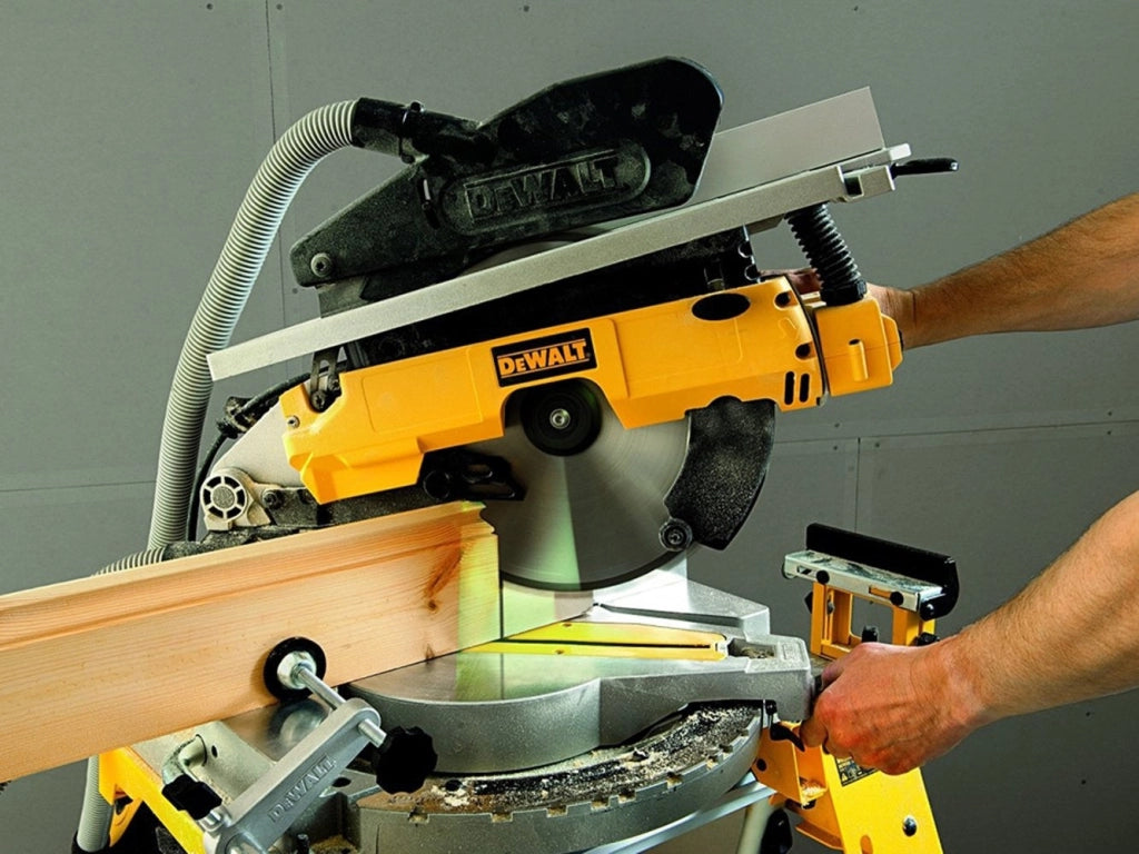 Troncatrice DeWalt D27113-QS 1600W Ø305 mm con Pianetto Superiore e Sistema XPS