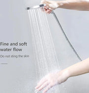 Douchekop a risparmio d'acqua con materiali premium