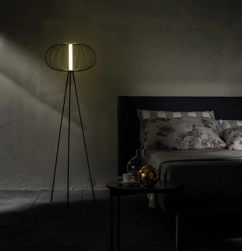 Mizar Lampada da terra LED 5W 3000K, paralume in acciaio nero lucido e struttura in metallo opaco, design moderno - Mizar Serie