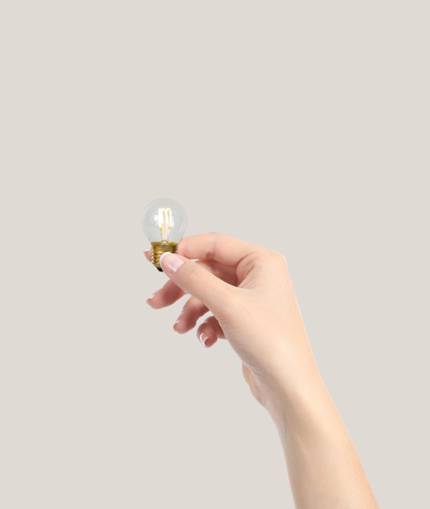 Lampadina LED filamento sferica trasparente E27 3W Lucide
