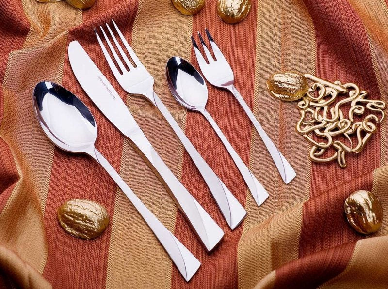 Set di posate in acciaio inossidabile lucido Kinghoff KH-1350 da 24 pezzi