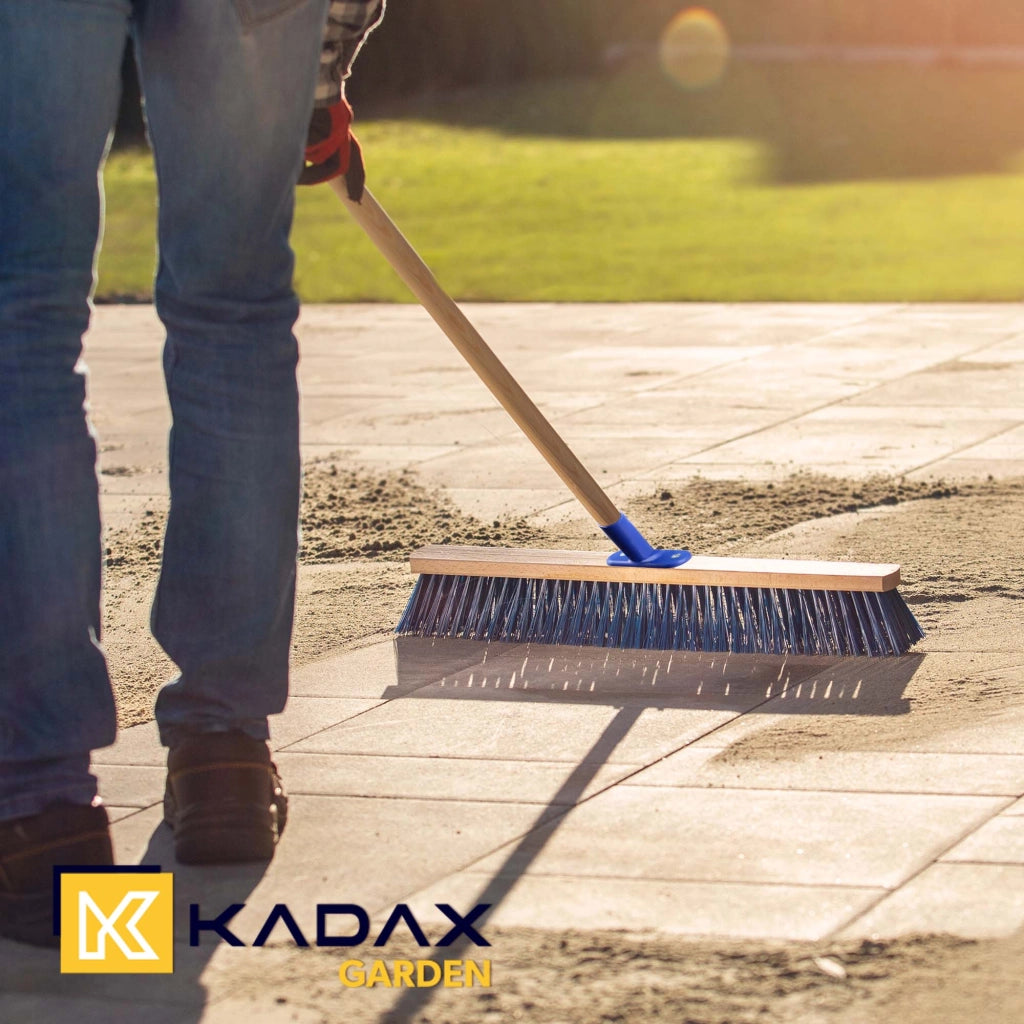Scopa da giardino KADAX per spazzare strade e giardini, 60 cm
