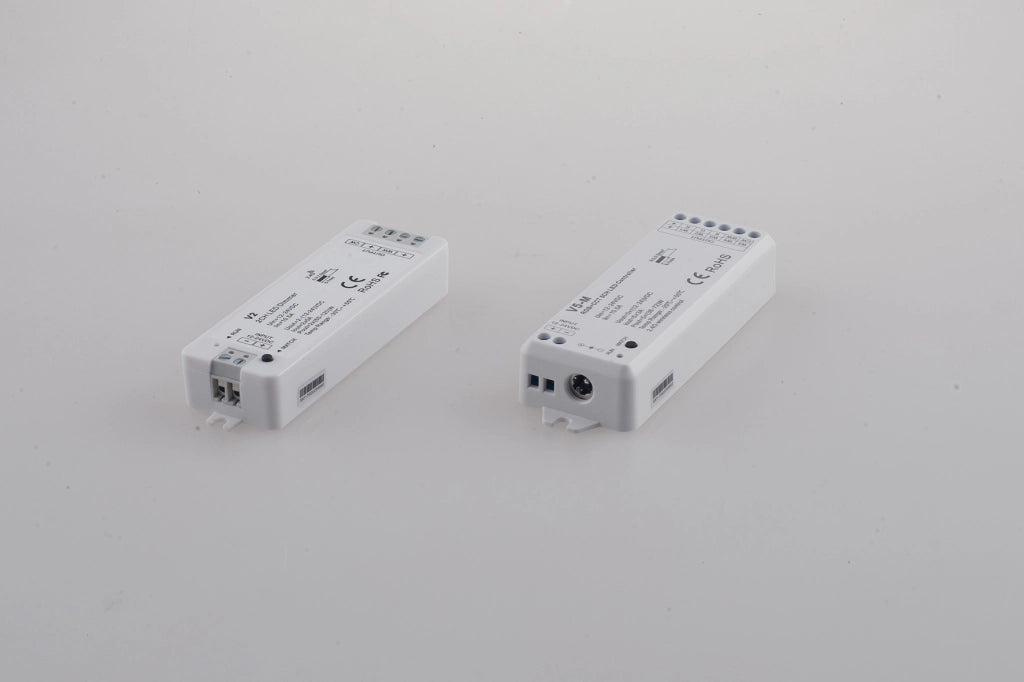 RICEVITORE RF2,4G 2 CANALI PER WALLPAD DMX UTILIZZABILE PER SINGOLO COLORE E CCT 9,7X3,3X1,8CM