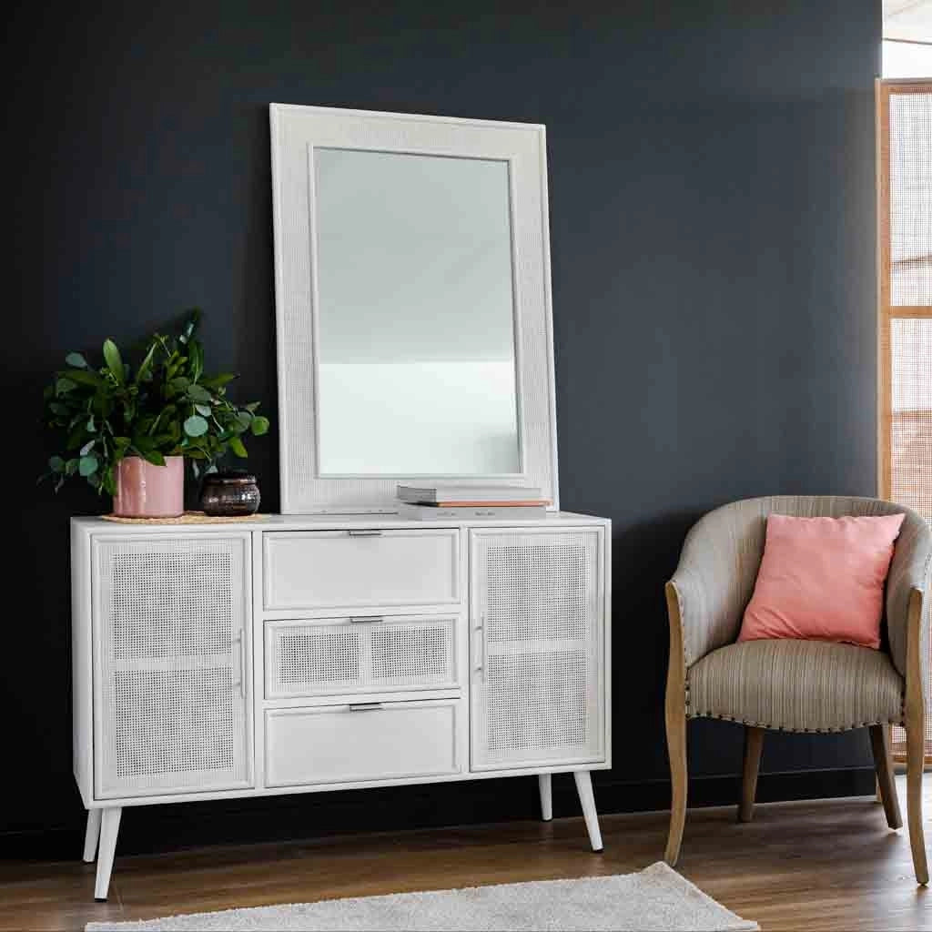Credenza in legno e rete bianca 120x40,5x81h