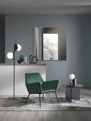 Poltrona Gin in Velluto Verde con Struttura in Metallo Nero Opaco - Design Moderno e Contemporaneo per Area Living 70x71,5x79 cm