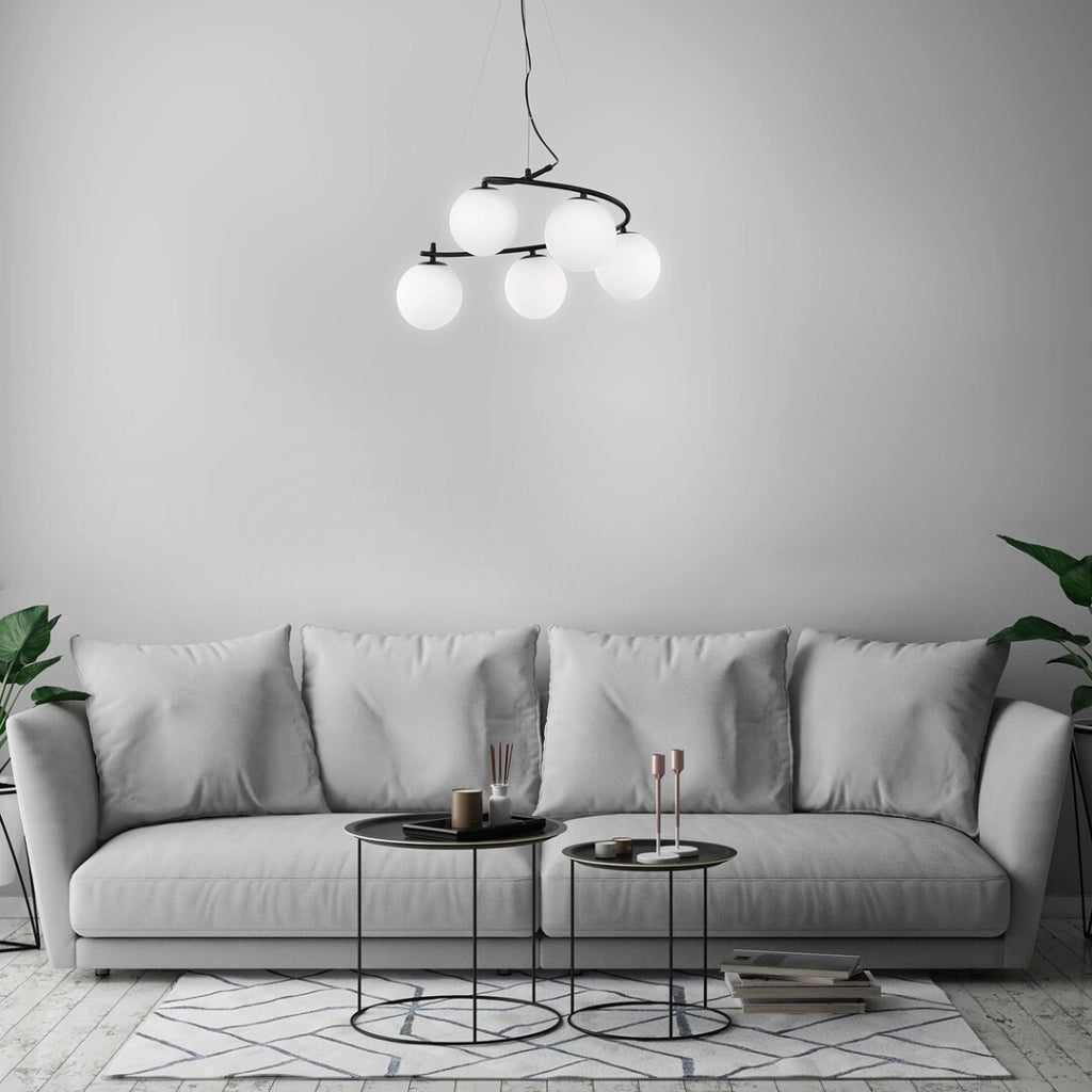 Lampadario Aslan 5 luci sfere bianche nero opaco E14
