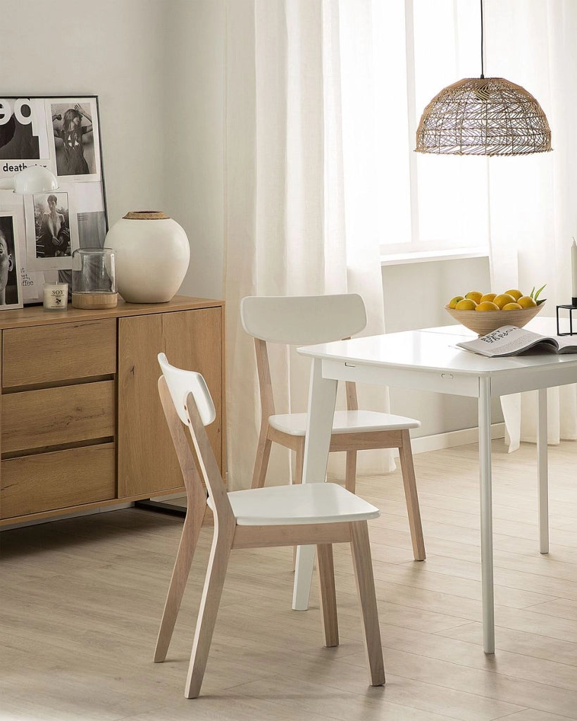Set di 2 sedie da pranzo bianche con gambe in legno chiaro in stile retrò moderno