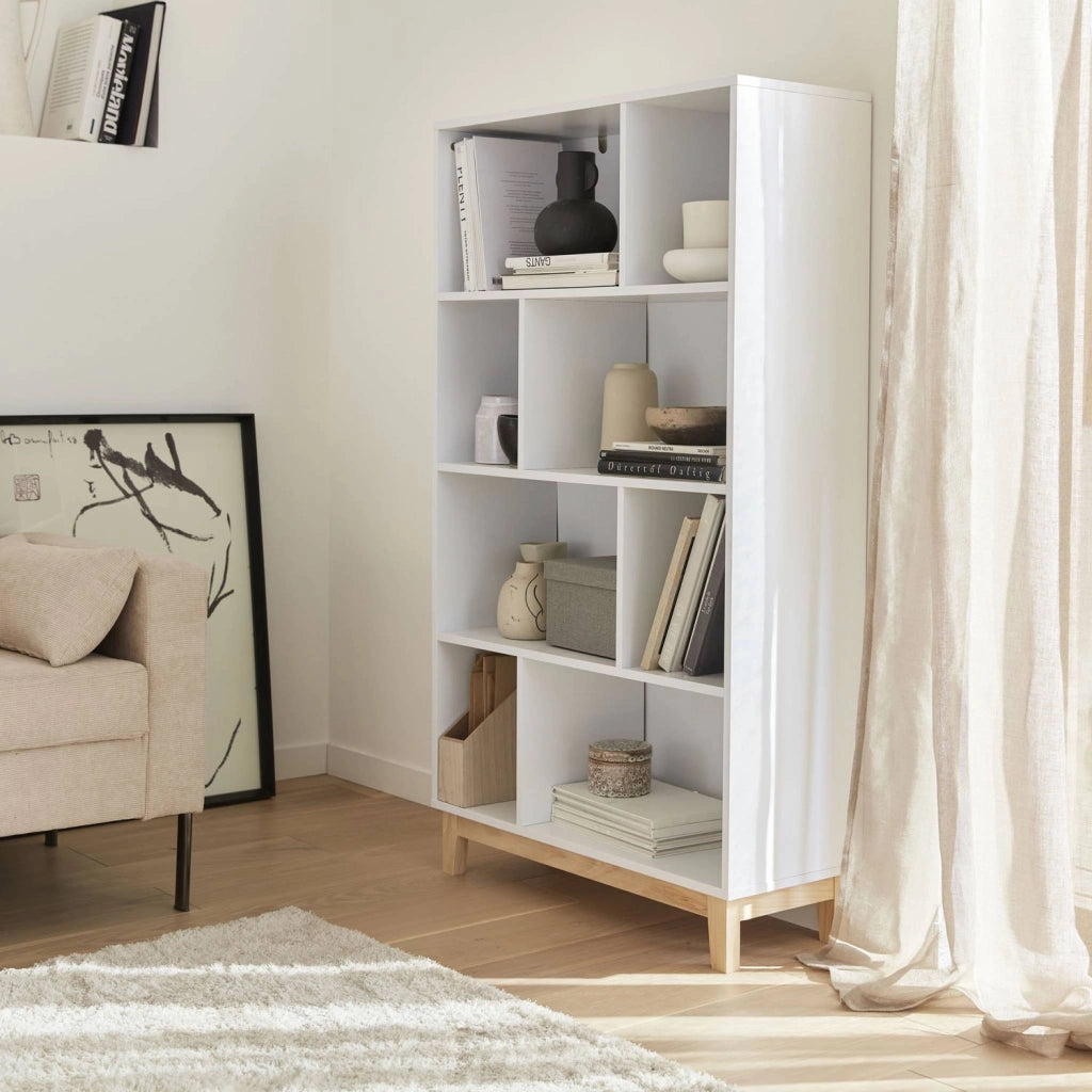 Libreria effetto legno con gambe in legno e 4 ripiani, bianco