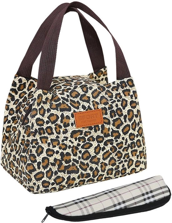 Set di portata e utensili in tessuto a righe leopard.