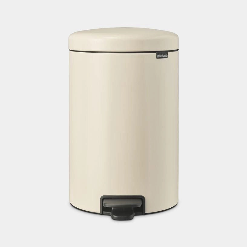 Brabantia 149948 NewIcon Pattumiera a Pedale 20 L Chiusura Soft-Touch Secchio Interno Rimovibile Base Antiscivolo Blocco Antiribaltamento colore Soft Beige