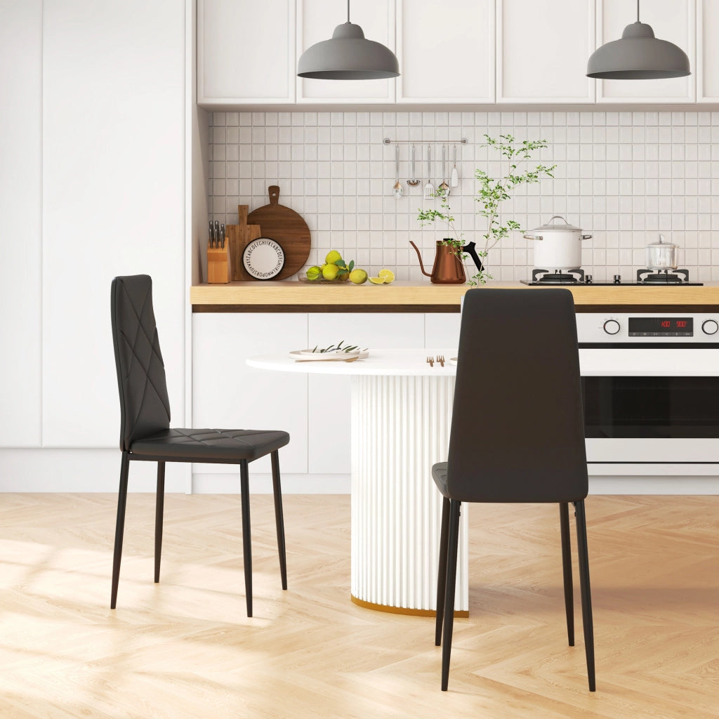 Set di 2 Sedie da Pranzo con Schienale Alto in Similpelle e Metallo ¨C Minimal ¨C Nero 41x50x97 cm