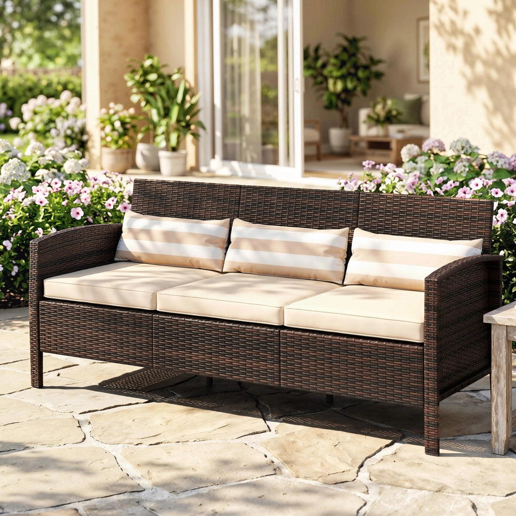 Divano 3 posti da esterno in rattan PE ¨C Xylo ¨C marrone, cuscini imbottiti sfoderabili, 173x68x78 cm