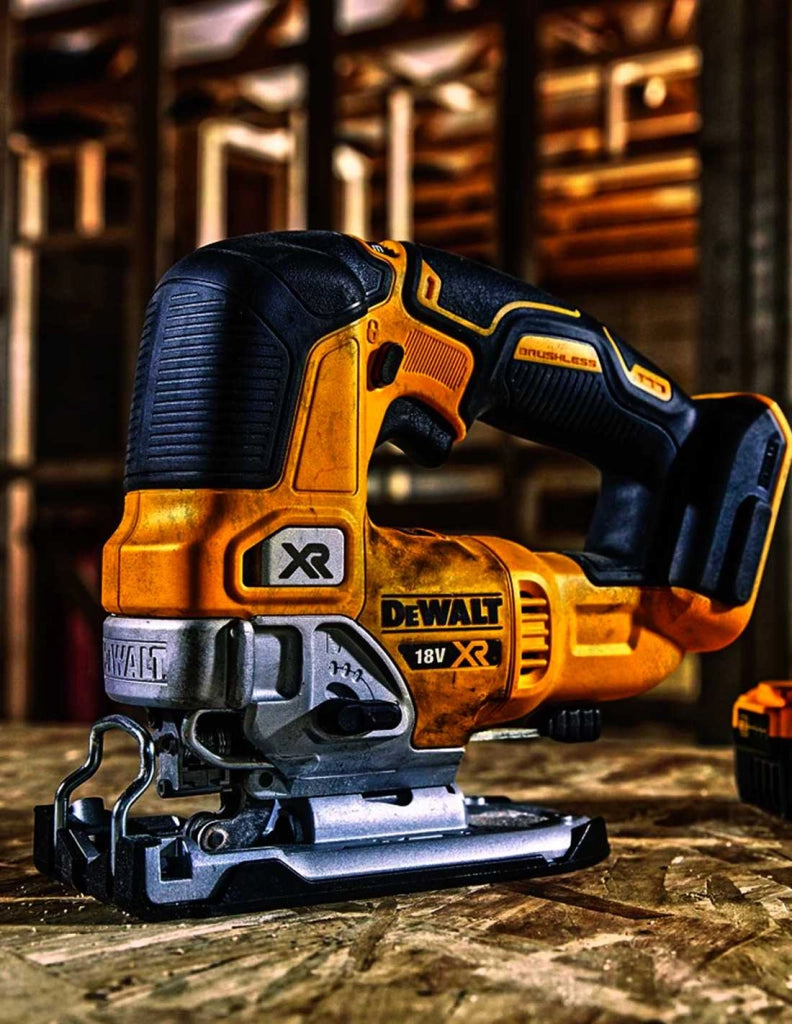 DeWALT Kit DWK301 (DCD796 + DCS334 + DCS570 + 2 x 5,0 Ah + DCB115 + 2 x TSTAK VI)