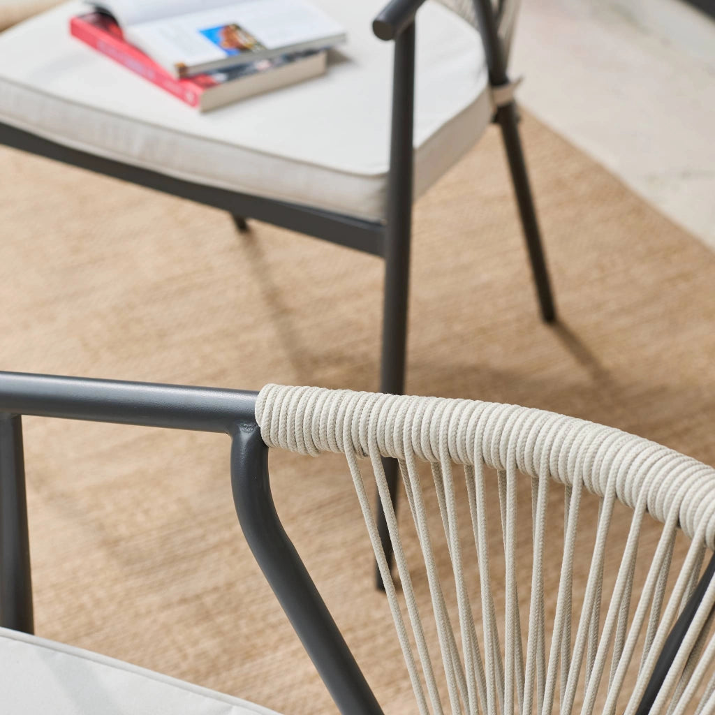 Set 2 sedie da giardino impilabili in acciaio e corde, beige