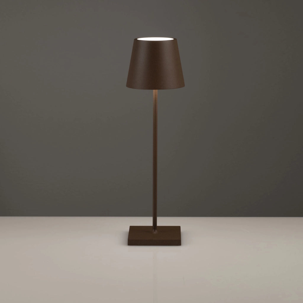 Lampada da tavolo ricaricabile OSCAR corten