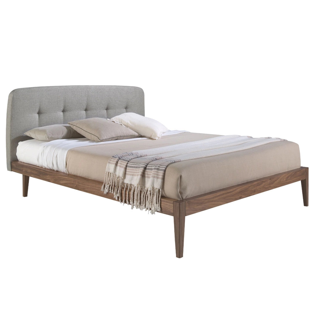 Letto in tessuto grigio trapuntato