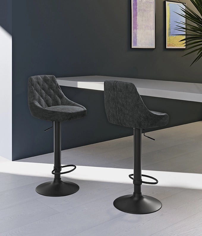 Sgabello Max con seduta in microfibra grigio scuro e struttura in metallo nero, altezza regolabile a gas, design moderno per bar - Max