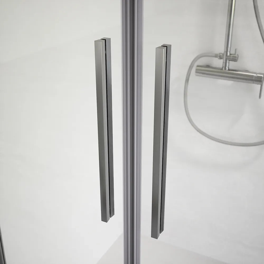 Box doccia 80x70cm con apertura saloon e parete fissa, profili cromati e vetro da 6mm trasparente h195 | Elba