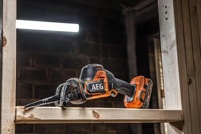SEGHETTO DIRITTO Subcompact Brushless 18V - AEG